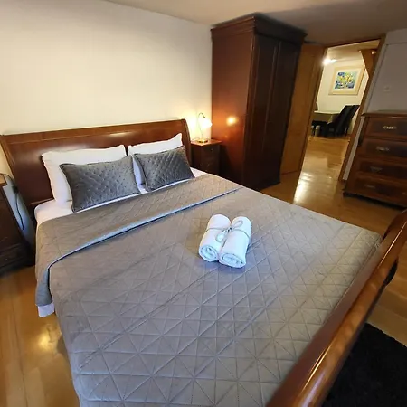 Jimmy - Spacious 2-bedroom 杜布罗夫尼克