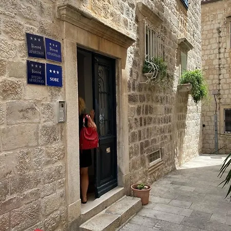 Jimmy - Spacious 2-bedroom Apartamento Dubrovnik