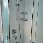 Jimmy - Spacious 2-bedroom Apartment Dubrovnik