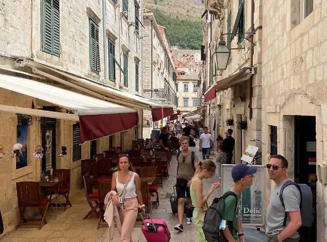 Apartment Jimmy - Spacious 2-bedroom Dubrovnik