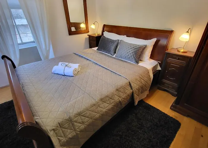 Jimmy - Spacious 2-bedroom