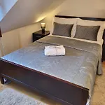Jimmy - Spacious 2-bedroom *